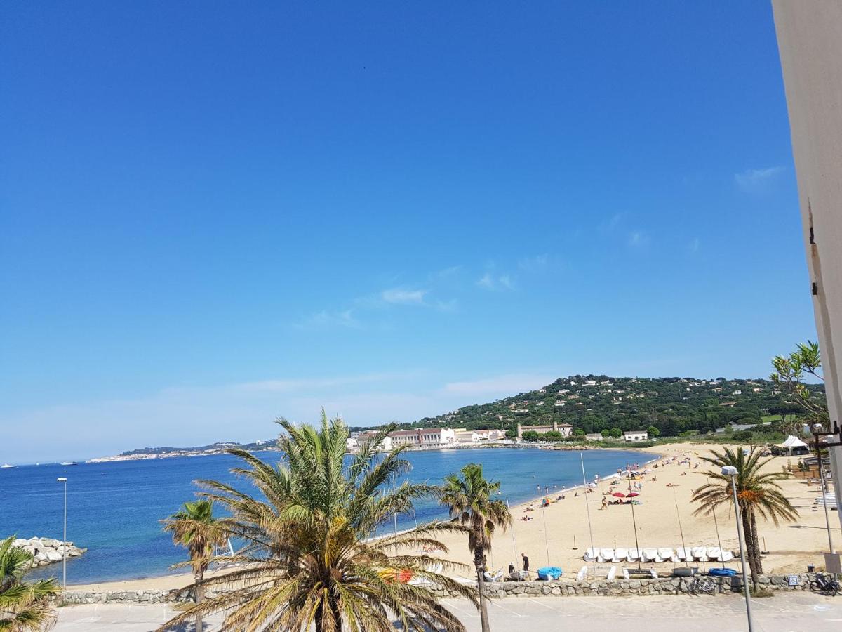 Magnifique 2 pièces vue port et mer Cogolin Extérieur photo